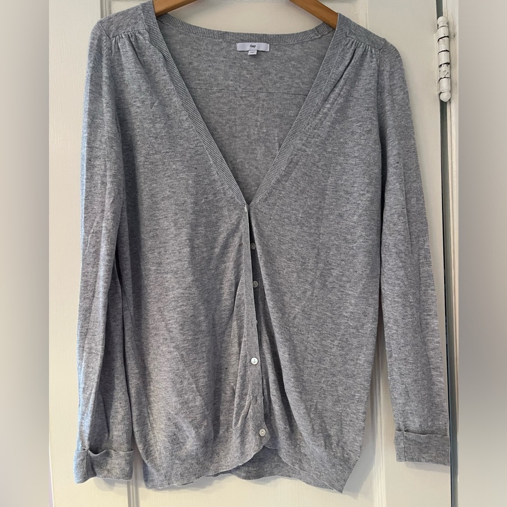 Gap Light Weight Cotton Cardigan Size M